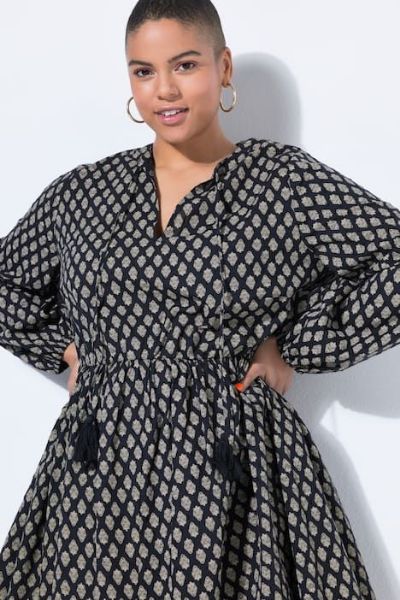 Slika Haljina dugih rukava